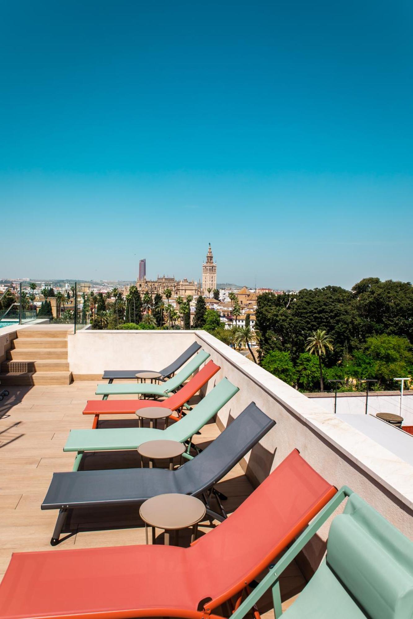 Hotel Alcazar
