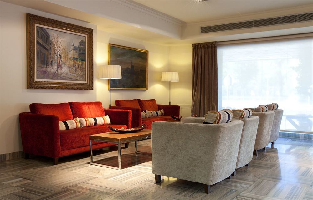 Alcazar Hotel