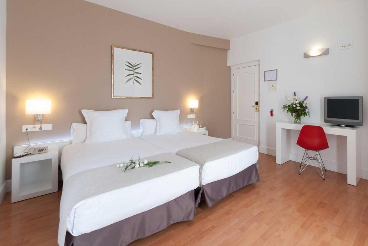 Alcazar Hotel 3*